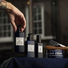 تحميل الصورة في عارض المعرض ، Mr. Regimen Murdock London Shaving Cream
